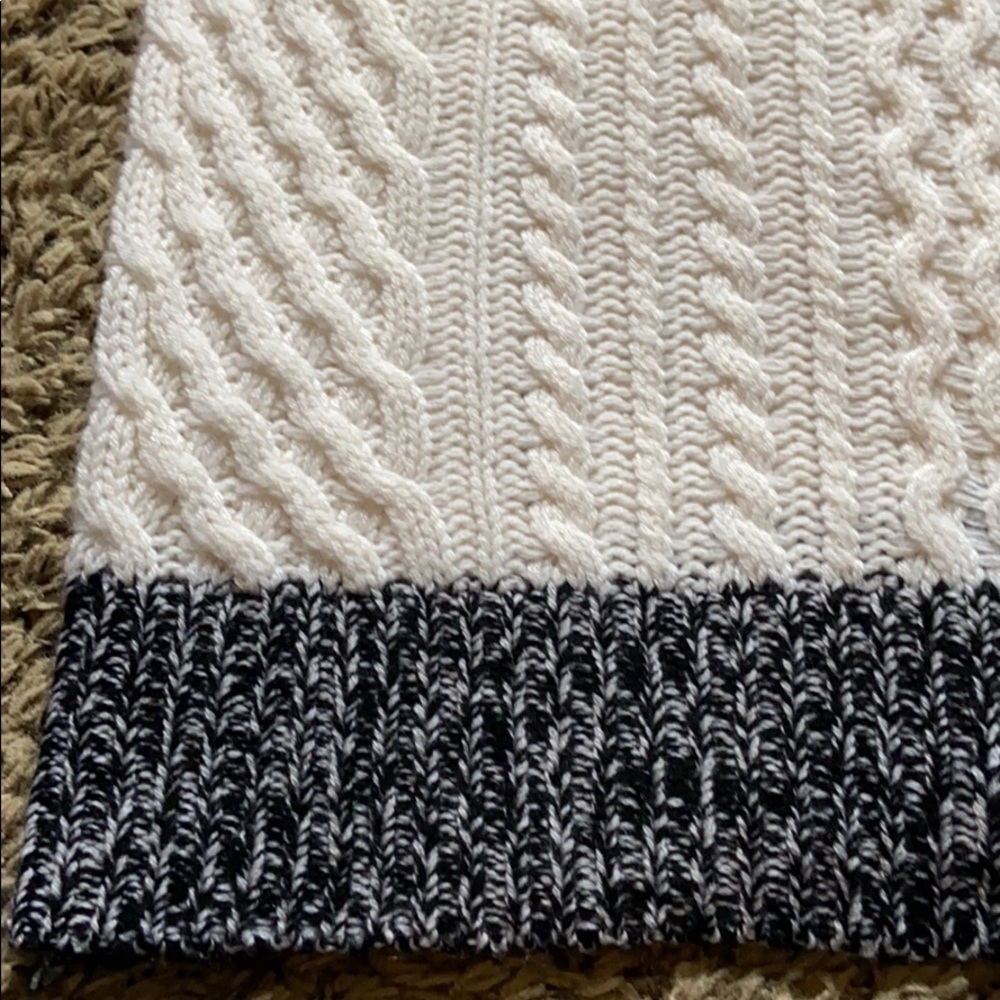 Bloomingdale's Black and Cream Cable Knit Turtleneck Sweater - Picture 4 of 5